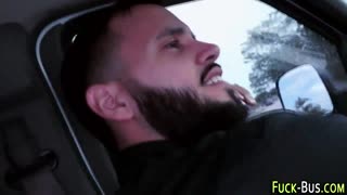 本物のアマチュアがパブリックでのインターレーシャルエンカウンターで忘れられないフェラをする