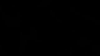 マッサージされたアマチュアブロンド美女が蒸し暑いハンドジョブ後に激しくドリル