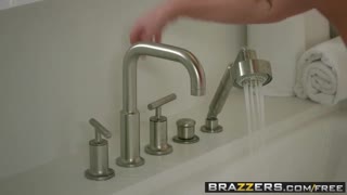 Brazzers - skena milfs liburan karo Cory Chase lan Sean Lawless