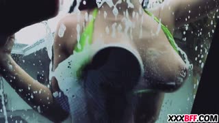 내 곡선미 있는 베스트 프렌드들과 그룹 펑에서 하드 코크를 공유하는 거 참을 수 없어