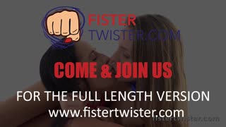Åh gud, Vanessa Twain fister mig i denne intense lesbiske fisting-video fra FisterTwister!