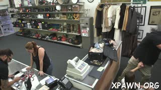 Nahisi mwili wa amateur mwembamba mvua unateketezwa na weenie yangu, mbichi sana