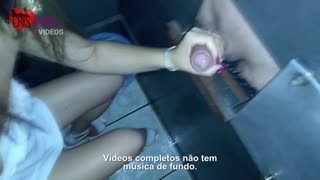 Cristina Almeida kehrt zu den Hütten zurück für wilde Begegnungen mit Fremden, während ihr Mann filmt - Gloryhole 3 Trailer Teil 1/2