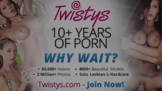 blonde babes brett rossi and samantha saint lick each others pussy