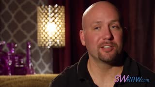 Hey, Check This Out! How Does a Muscled Husband Drag His Wife to Wild Group Action?