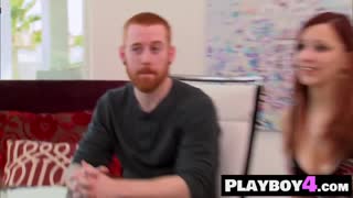 Hebu, Unataka Kuona Kundi Hili la Chicks Katika Action Hardcore Vikali?