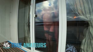 Pasangan Fit Panas Pergi Liar dengan Anal di Percutian - Trueamateur!