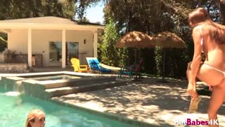 Brunette lesbo tongue-fucks blonde pornstar Brett Rossi