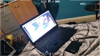 Fredagsnatt knull i lingerie med explosiv cumshot