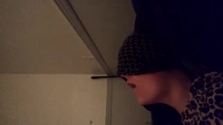 آره، معلم آب پاشی می‌کند در حالی که کون موی دارش لیسیده می‌شود