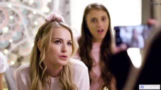 ティーン18+18+レズビアンが賢い甘やかされたトリックに落ちるHDストーリー