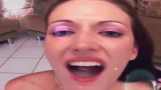 Toužím po dalším polykání sperma od kluka pro sissy