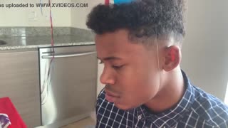 আমি এত দুঃখিত ছিলাম যখন কেউ আমার জন্মদিনের পার্টিতে আসেনি - লিল ডি