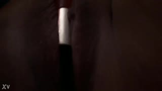 Culo e figa bagnati sbattuti in threesome caldo! 😜