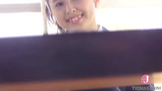 WOW! Titta på Yotsuki Matsushitas mjuka bröst som oljas i cosplay-action