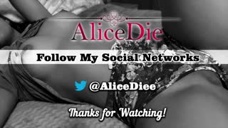 cute girl fingers wet pussy with big dildo on cam 😍