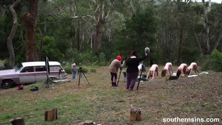Oye, quieres espiar detrás de escena en este retiro de yoga?