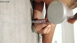 Nepalese Single Masturbeert in de Douche op Verborgen Cam