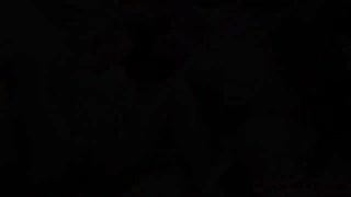 Babe giapponesi succhiano prima sesso di gruppo con i loro fidanzati