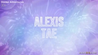 Wow, terjun ke threesome liar dengan twist strap-on