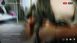 Anniino tvrdé anál creampie v lesbické orgii