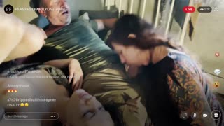 Anniino tvrdé anál creampie v lesbické orgii