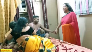 en voi uskoa, että jaettiin tämä kuuma intialainen Bhabhi hardcore-ryhmäseksissä