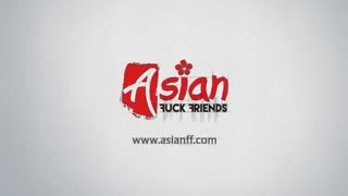 Amateur girl rams marker deep in her tight pussy