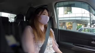 Beleza japonesa impressionante de pele clara em primeiro tiro cru com pele sedosa e mamilos rosados