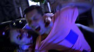 دين جونز آسيوي يمينغ فضول في كوسبلاي زومبي هالوين ثلاثي الشواء