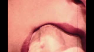 Rahasia swinging sixties terungkap dalam threesome panas