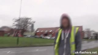 Ich kann nicht glauben, dass ich gerade auf der Straße gepinkelt habe, so frech! 😜