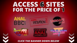 Petit 18+ anal-slut Mia blindfoldad knullad av två kukar