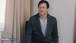 لوکاس فراست آلت ضخیمش رو به زن دوستش آرمانی بلک فرو می‌کند با موافقت کامل - مایل های