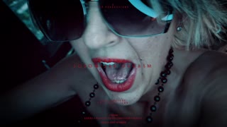 कॅरिना सुंदर परिपक्व डॉगीस्टाईलमध्ये वाकते, तिची केसाळ योनी आणि मोठी स्तने प्रदर्शित, जसे तिचा पार्टनर तिच्या गुदद्वारला खोल प्रवेश करतो, त्यांच्या खऱ्या अमात्युर होममेड सेशनमध्ये तीव्र एनल डीप क्रीमपायला नेत