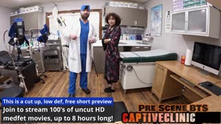 Đóng vai bác sĩ - Video khiêu dâm chủ đề y tế trong phòng khám
