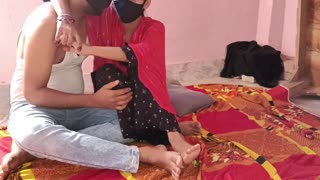 Prijateljico s prijateljem skupaj jebemo - prvi desi threesome