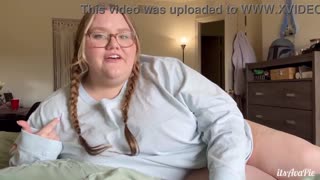 Submisivní brunetka dostává drsný POV výprask