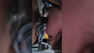 Kumalizia kwa Nguvu Kinywani Msichana wa Chuo Baada ya Sherehe