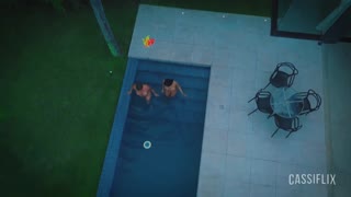 Rencontre intrigante où une amie partage son copain pour un rimming anal passionné