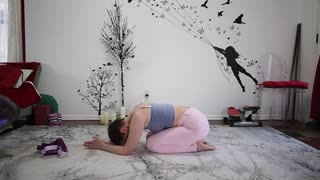 curvy milf camgirl gives steamy yoga lesson with big ass and natural tits