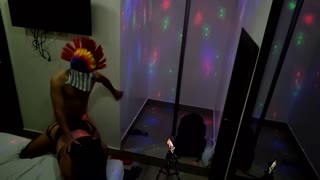 MILF Latina Montok Goda Lingerie untuk Kencan Hotel