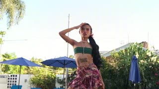 কখনো ক্রিপি টেল শুনেছেন একটি টাইনি 18+ প্রিন্সেস এবং একটি জায়ান্ট বিস্টের অপ্রত্যাশিত স্ট্রাইকের?