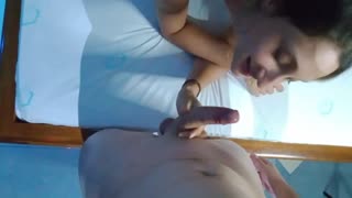 Hænger ud på motellet med Saymon og får en vild blowjob