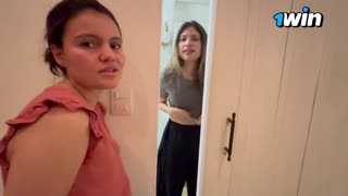 I give strict sexual orders to girlfriend who orgasms hard in public bathroom