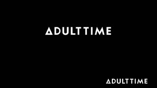 Fête de sexe POV explose avec blowbang, clito, gorge profonde et spitroast feat. Siri Dahl, Seth Gamble, Codey Steele, Penny Barber et + !