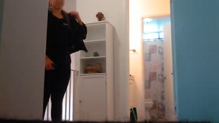 Amateur-Paar betreibt heftiges Ballbusting-Spiel zu Hause