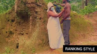 カーブィなBBWが激しい屋外セッションで激しく叩かれる