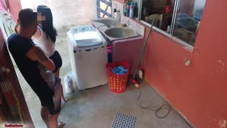 After the Boss Left, the Maid Surrendered to My Hard Desire