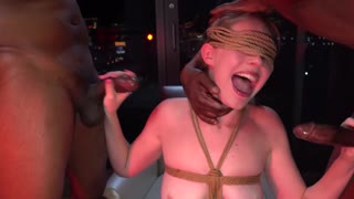 ਬੈਸ਼ ਬ੍ਰੋਥਾਸ ਰੀਬਲ ਰਾਈਡਰ ਨੂੰ ਡੌਮਿਨੇਟ ਕਰਦੇ ਹਨ